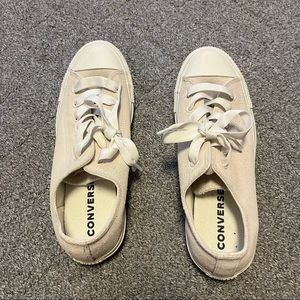Cream Colored Converse. Size 9.5 Women’s, 7.5 Men’s.